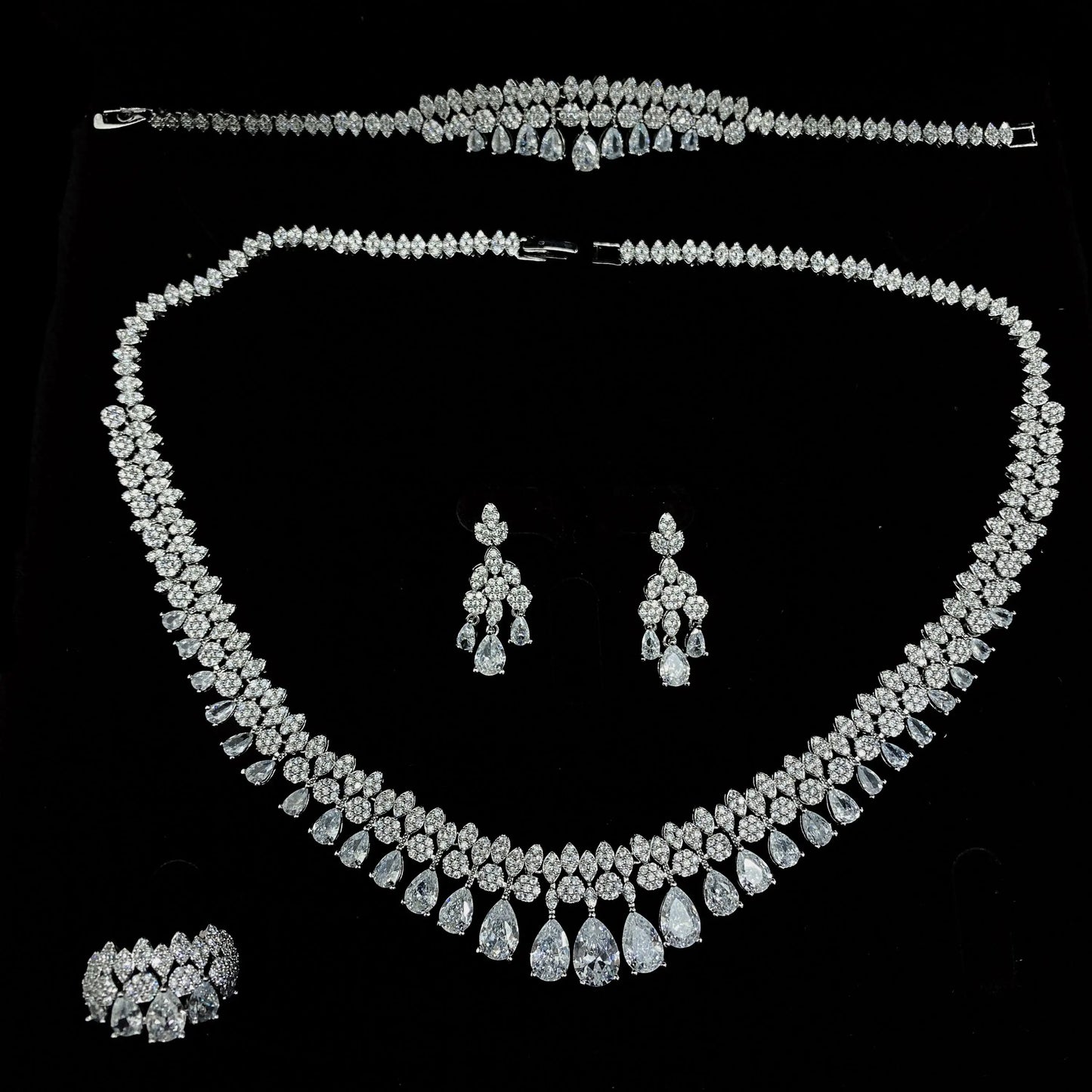 SHAYAN Jewelry Set