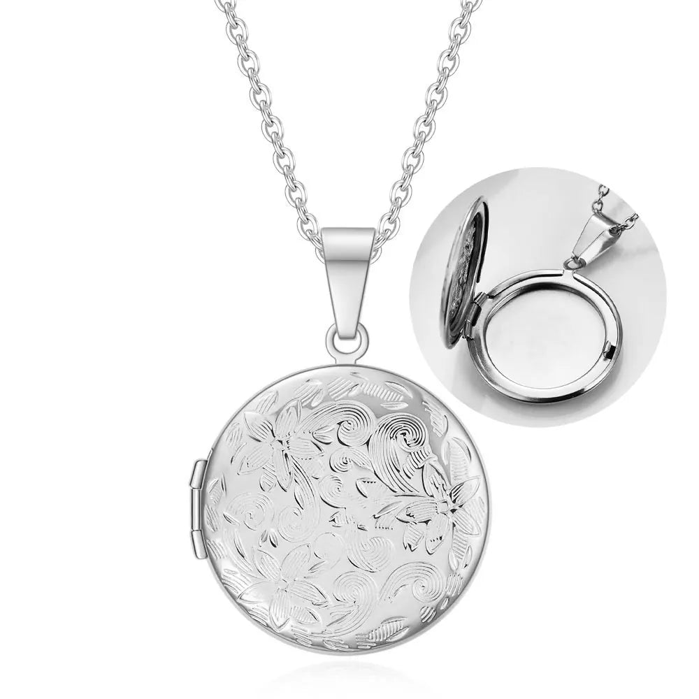 GOLD LOCKED Heart Necklace